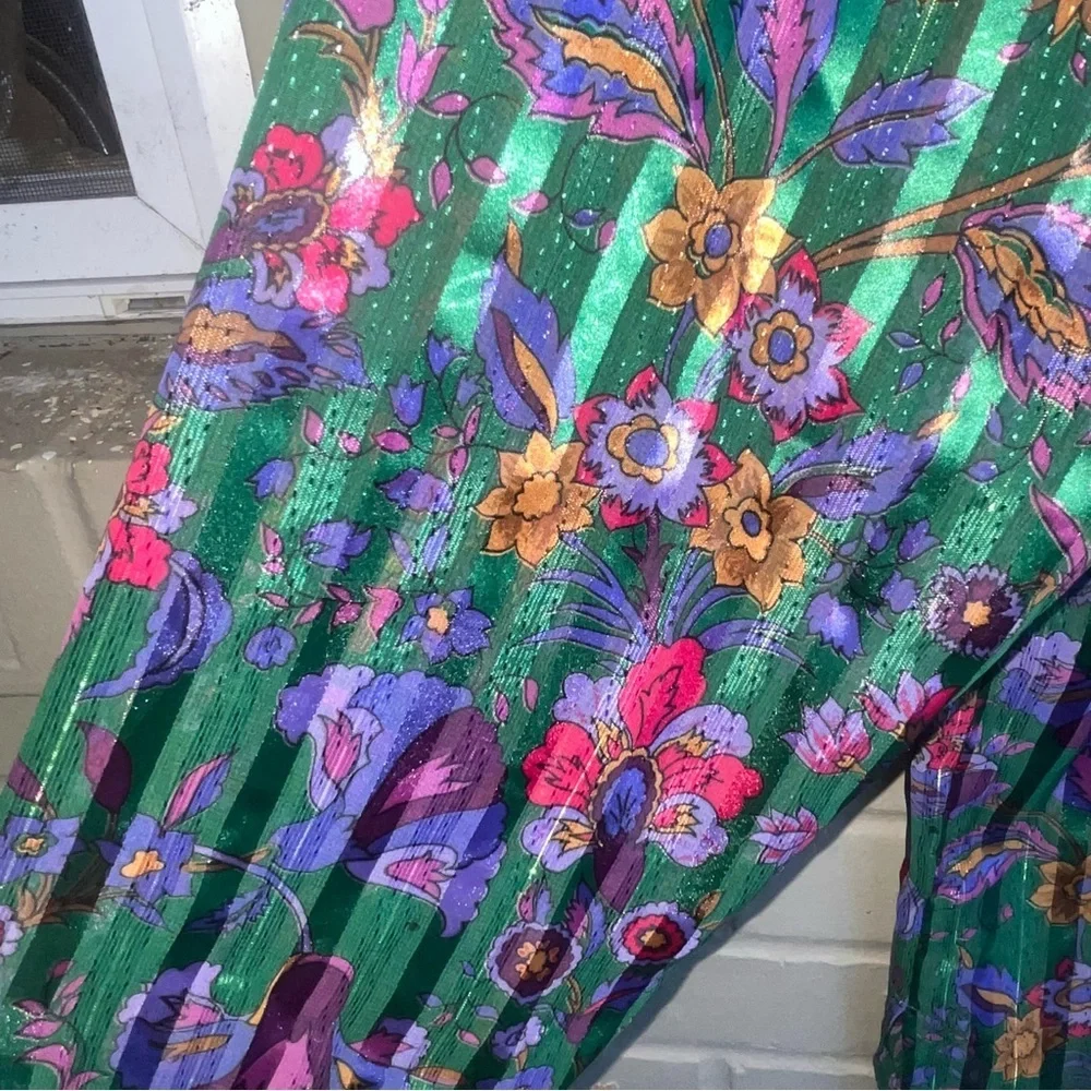 Victoria Secret Vintage Gold Label Purple Floral Paisley Night Shirt sz M/L